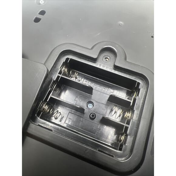 Simon Says Electronic Game Hasbro 2013 Vintage Classic Toy Tested & Working - Picture 5 of 5